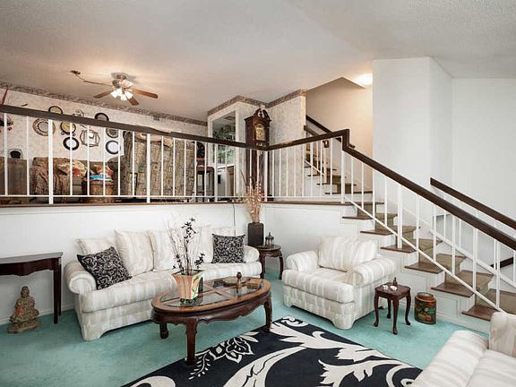 5th image of 6045 Lindley Ave Unit 34
