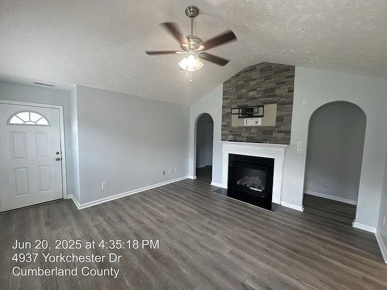 4937 Yorkchester Dr — Photo 6