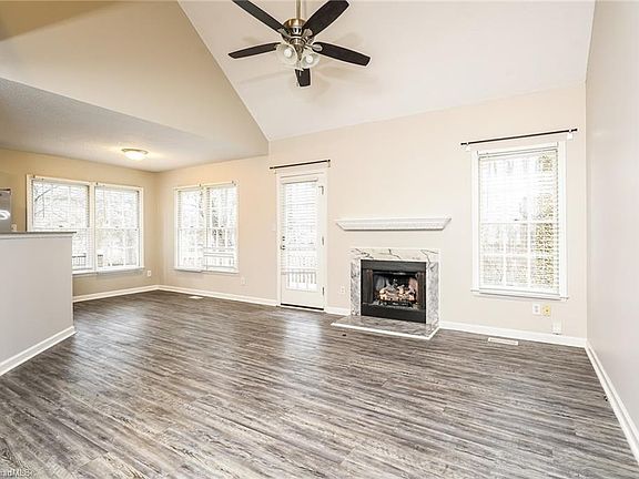 3rd image of 3 Archer Glen Ct