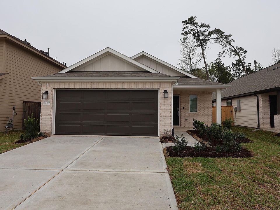 1st image of 22427 Douglas Ct