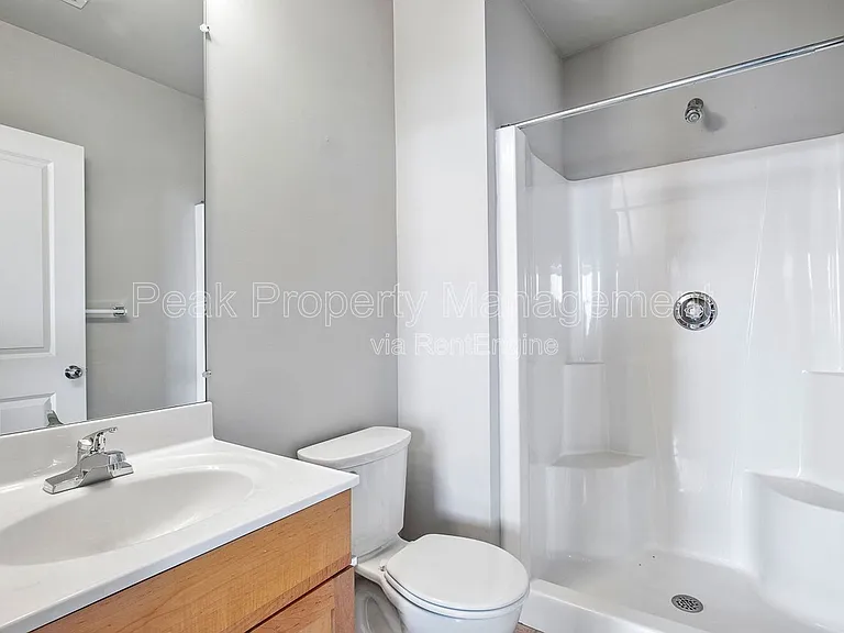 220 E Marshall St #34 — Photo 14