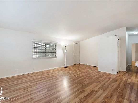 2nd image of 15643 N 17TH Avenue