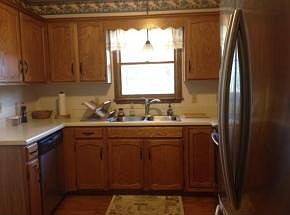 4th image of 534 Greenhill Dr NE