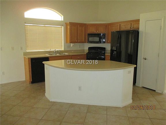 2nd image of 3367 Glacial Lake St