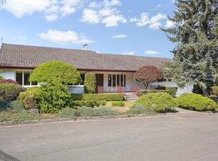 6715 SE Ash Pl, Portland, OR 97215