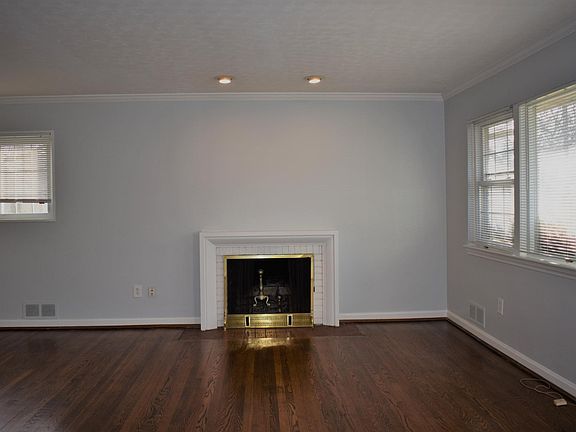 4th image of 9333 E Parkhill Dr
