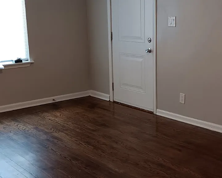 14980 Allisonville Rd — Photo 5