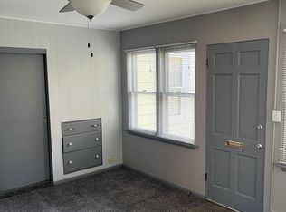 414 W Keith Ave #414, Waukegan, IL 60085
