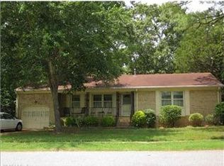 509 Lakewood Cir, Virginia Beach, VA 23451