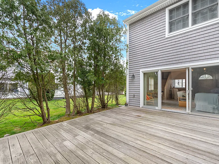 Hubbard Ln — Photo 13