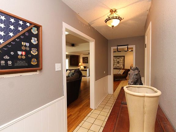 4th image of 1449 Roanoak Dr