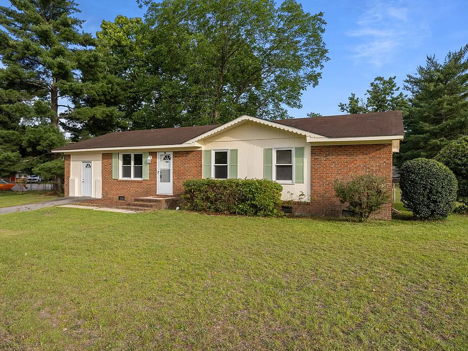 54 Rolling Springs Dr