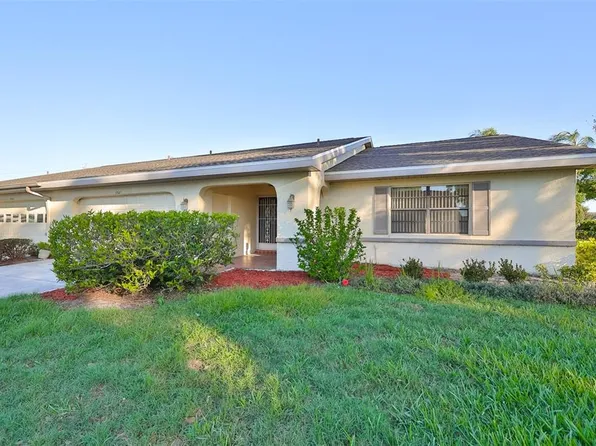 2321 Lancaster Dr, Sun City Center, FL 33573