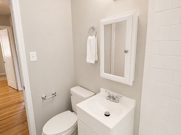 5th image of 1112 E 16th St