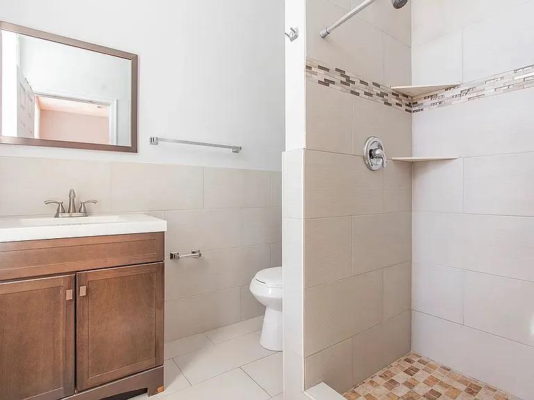 2534 Amber St — Photo 12