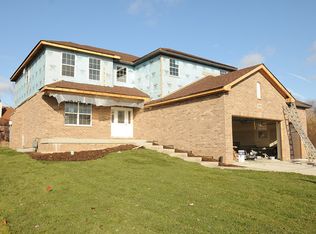 16622 W McDonald Dr, Lockport, IL 60441