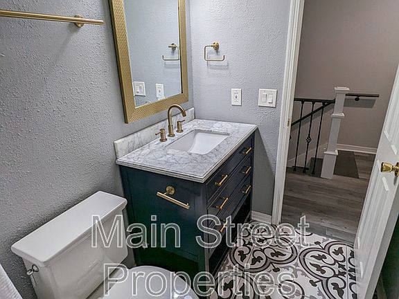 4th image of 1313 Foxborough Dr