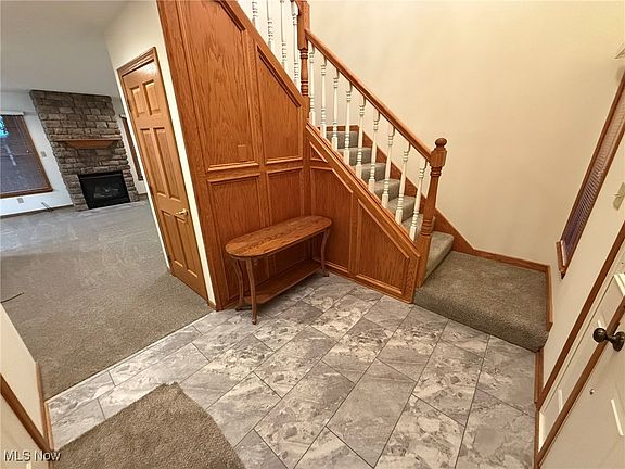 2nd image of 524 Oakdale Dr