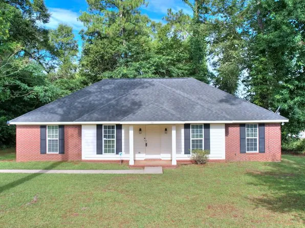 527 Divine Dr, Albany, GA 31721