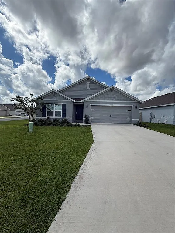 4 bed, 2.0 bath, 1827 sqft, $2,100 — Photo 1