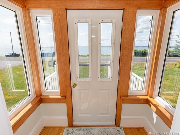 5th image of 243 Maces Bay Rd