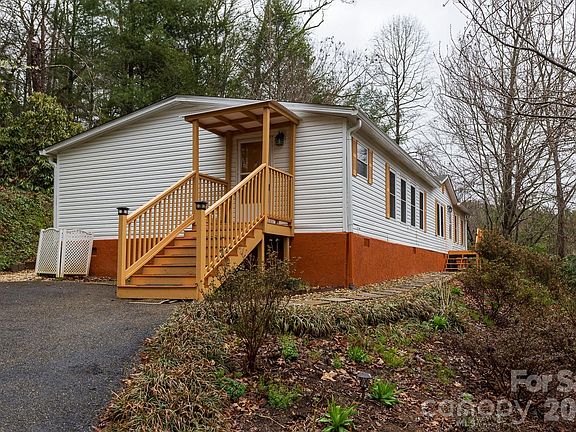 2nd image of 10 Savannah Cir