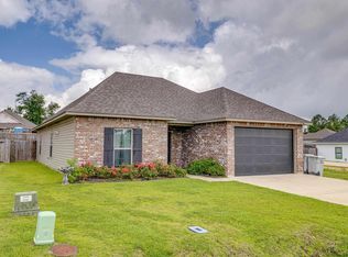 300 Yellow Pine Dr, Calhoun, LA 71225