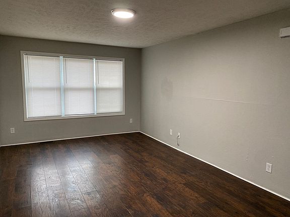 4th image of 25 Brianfield Dr Unit A