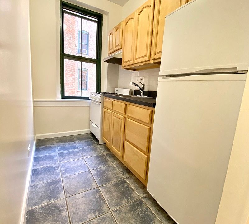 1st image of 1482 York Ave APT 3H