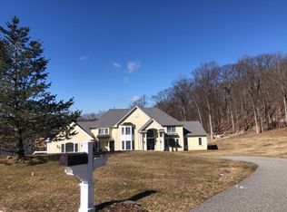 10 Andrew Ln, Kinnelon, NJ 07405