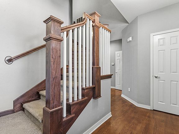 4th image of 115 Residence Lane #4