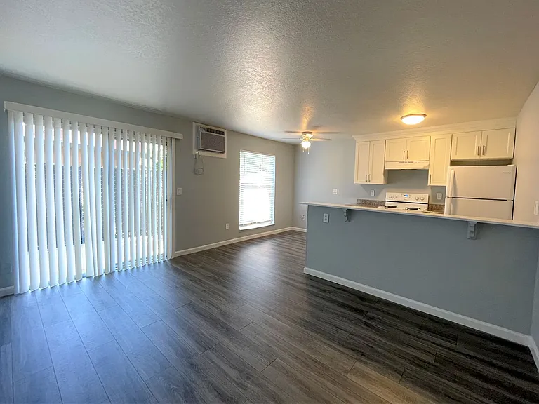 Lincoln Crest Apartments - 6248 Gettysburg Place — Photo 16
