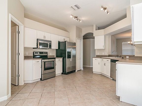 4th image of 8554 Canterbury Lake Blvd