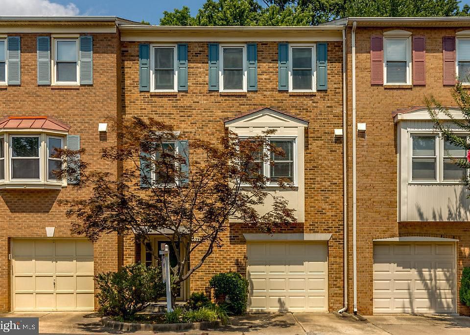 1st image of 1059 N George Mason Dr