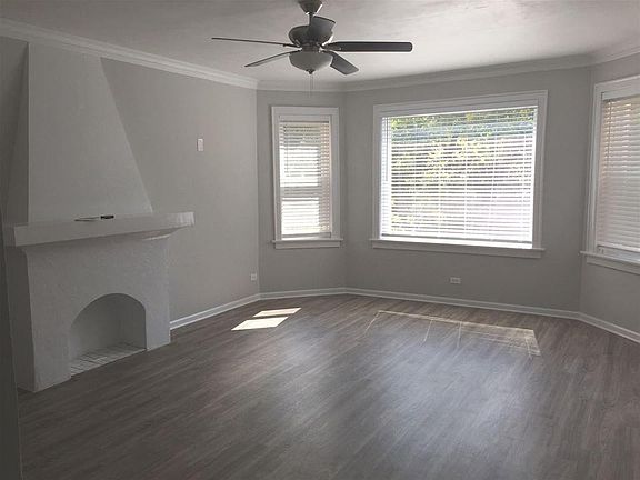 2nd image of 2856 W Shakespeare Ave APT 3E