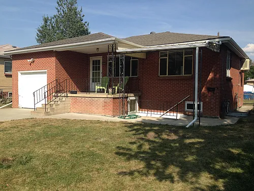 2040 1/2 Kendall St Photo 1