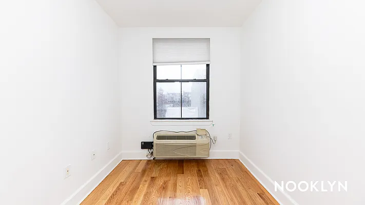 Rented by Nooklyn NYC LLC | media 25