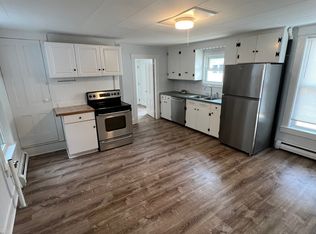 88 Portland St #A, South Berwick, ME 03908