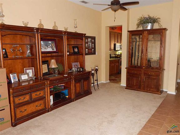 2nd image of 212 Rosebrook Cir