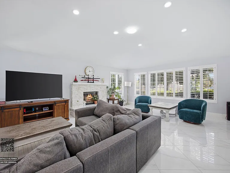 10721 Loughton Ave — Photo 17