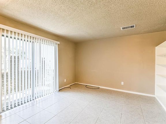5th image of 10615 Briar Forest Dr APT 103