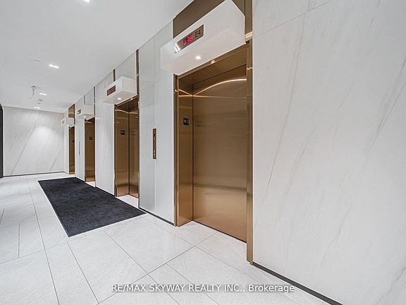 3rd image of 319 Jarvis St #2101