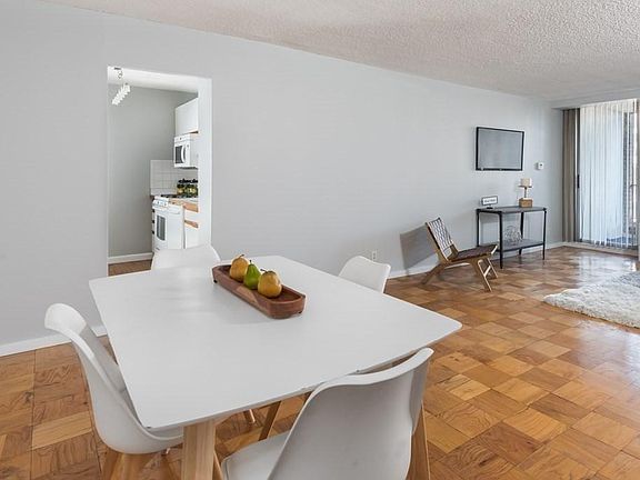 4th image of 99 Pond Ave APT 714