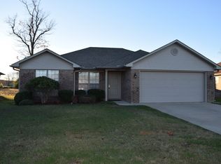 1725 Milestone Dr, Conway, AR 72034