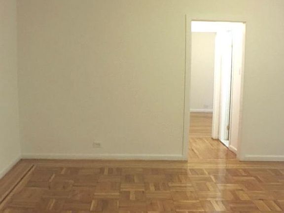 5th image of 44 Bennett Ave APT 5F