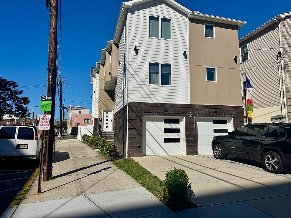 2 Sherman Ave #1