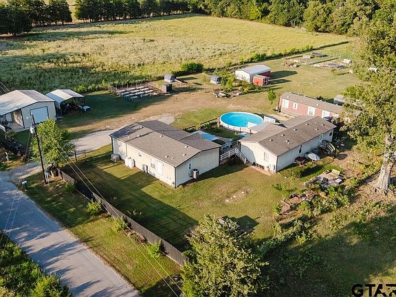 2nd image of 2140 County Road 4778