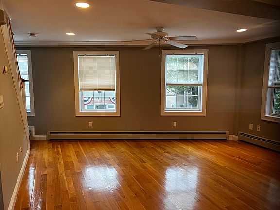 5th image of 163 Merrimac St #1