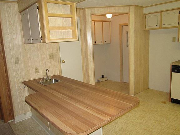 3rd image of 240 Goodrich St