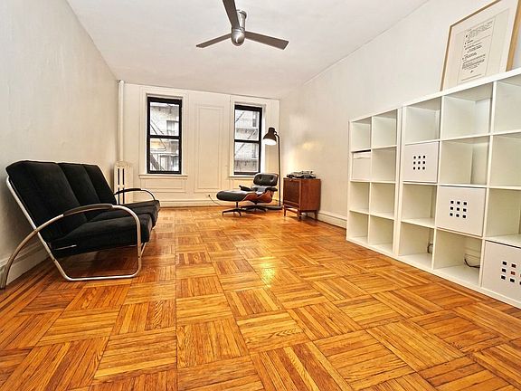 2nd image of 24 Bennett Ave APT 2B